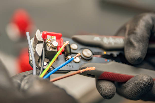 Best Affordable Electrician  in Cerro Gordo, IL